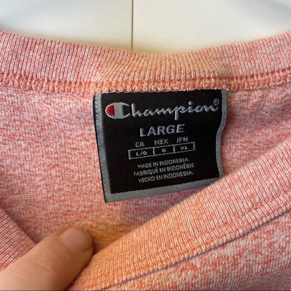 CHAMPION large crop top pink peach color - Picture 3 of 4